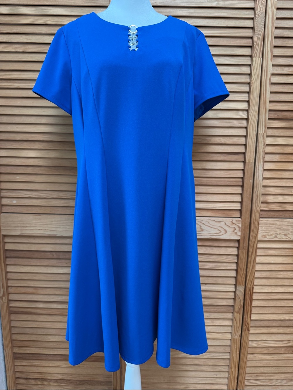 Alyx Royal Blue Short Sleeve Dress with Metallic Neckline Trim Size 18 Office